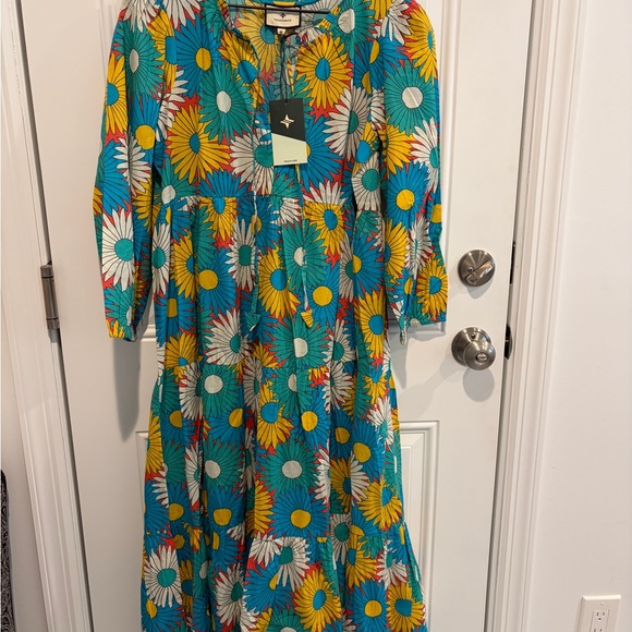 Tuckernuck Dresses & Skirts - Tuckernuck Salty Paloma Caftan Multi Daisy Long Sleeve Dress NWT Size Small